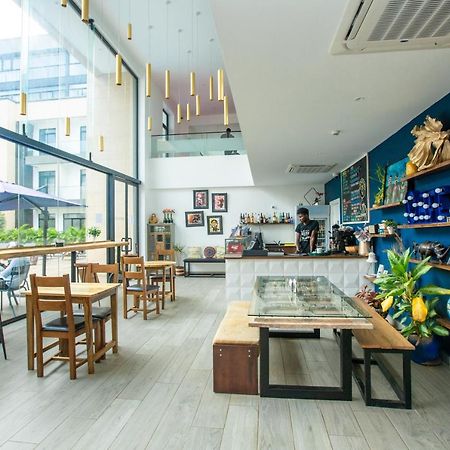 The Gallery Premier Suites Accra Exterior photo