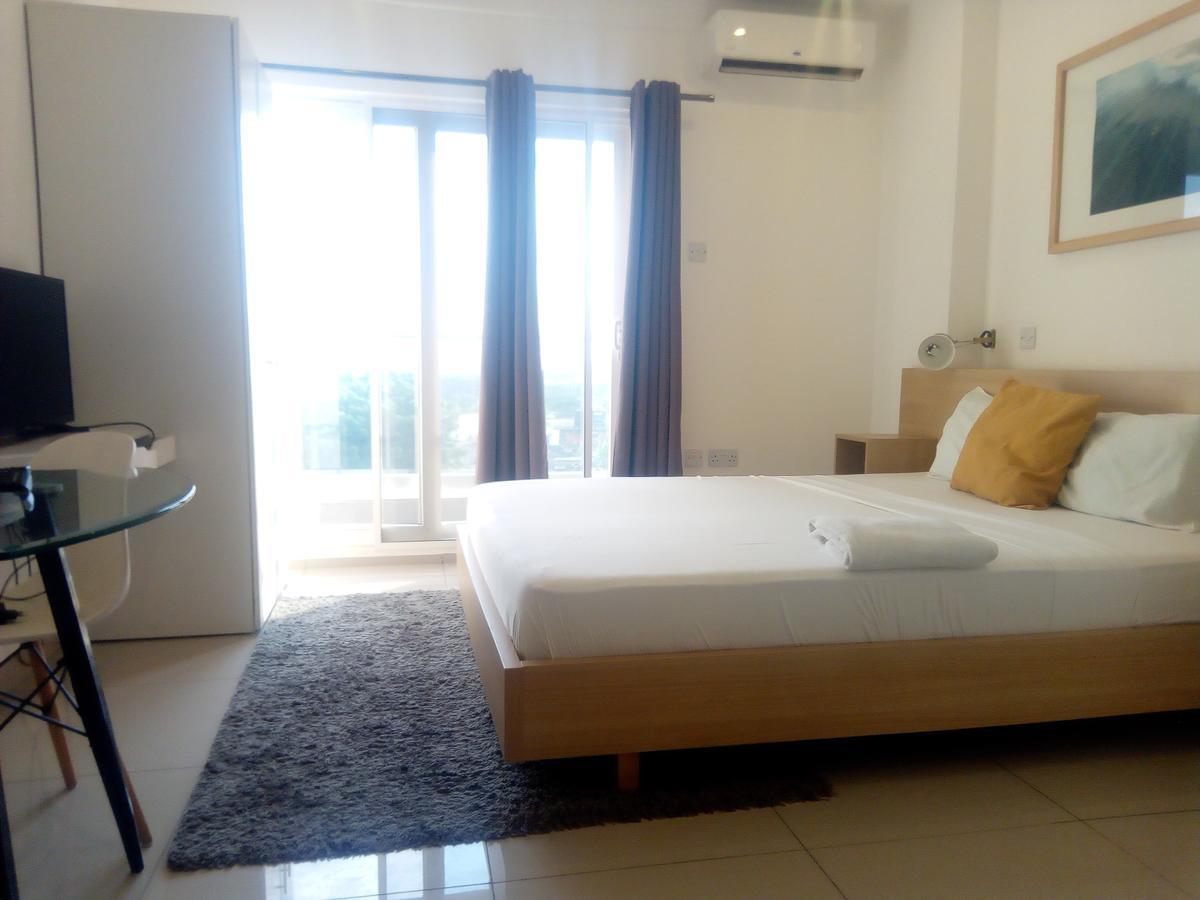 The Gallery Premier Suites Accra Exterior photo