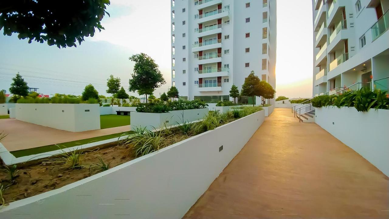 The Gallery Premier Suites Accra Exterior photo