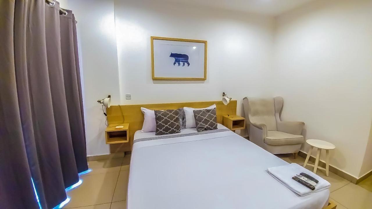 The Gallery Premier Suites Accra Exterior photo
