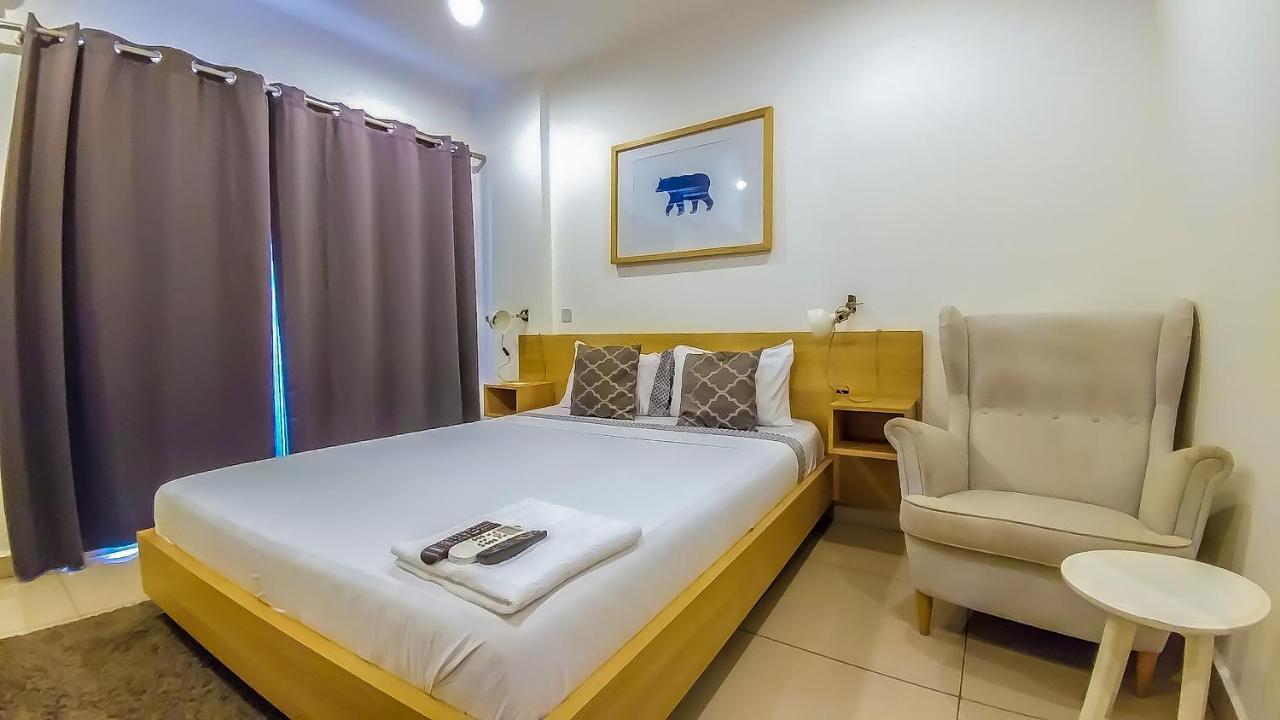 The Gallery Premier Suites Accra Exterior photo